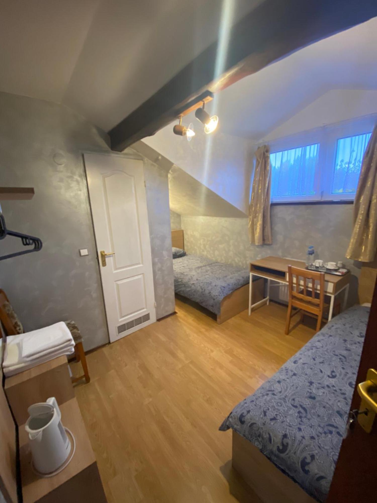 Hostel Homies Inn Celiny  Εξωτερικό φωτογραφία